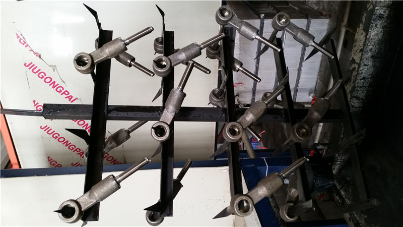 13鑄鐵(tie)件電(dian)泳陶(tao)化